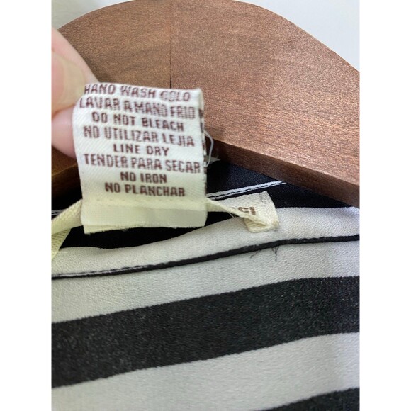 Sans Souci Black & White Vertical Stripe Blouse - Size M - Picture 3 of 7
